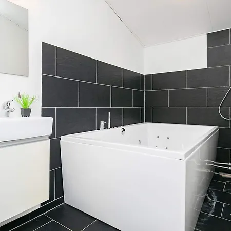 16 Person In Brovst-by Traum * Brovst